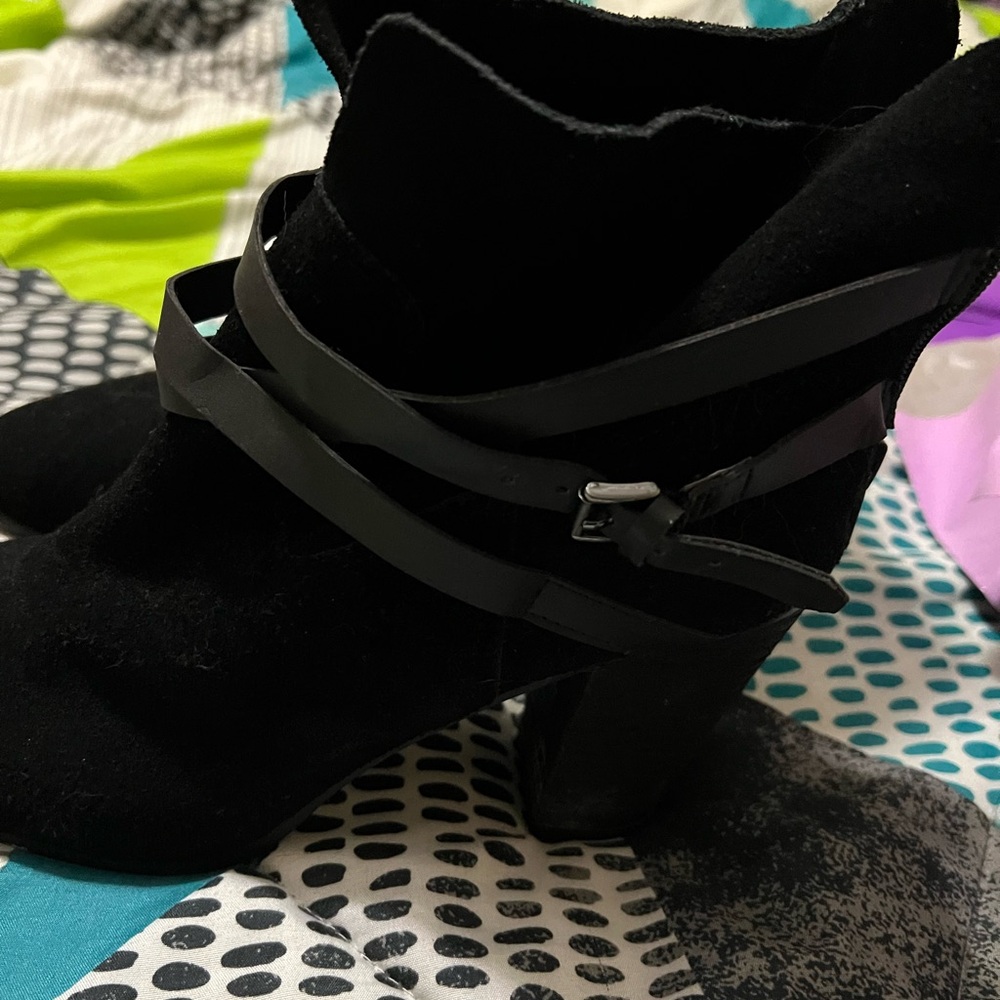 Carlos Women's Black Ankle Boots